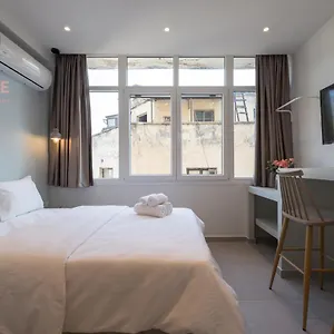Yellow Door, Nilie Hospitality Mgmt Daire